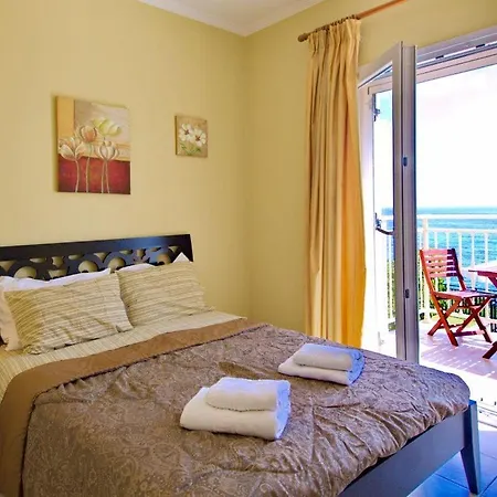 Skala Sleeps 6 T228146 Villa